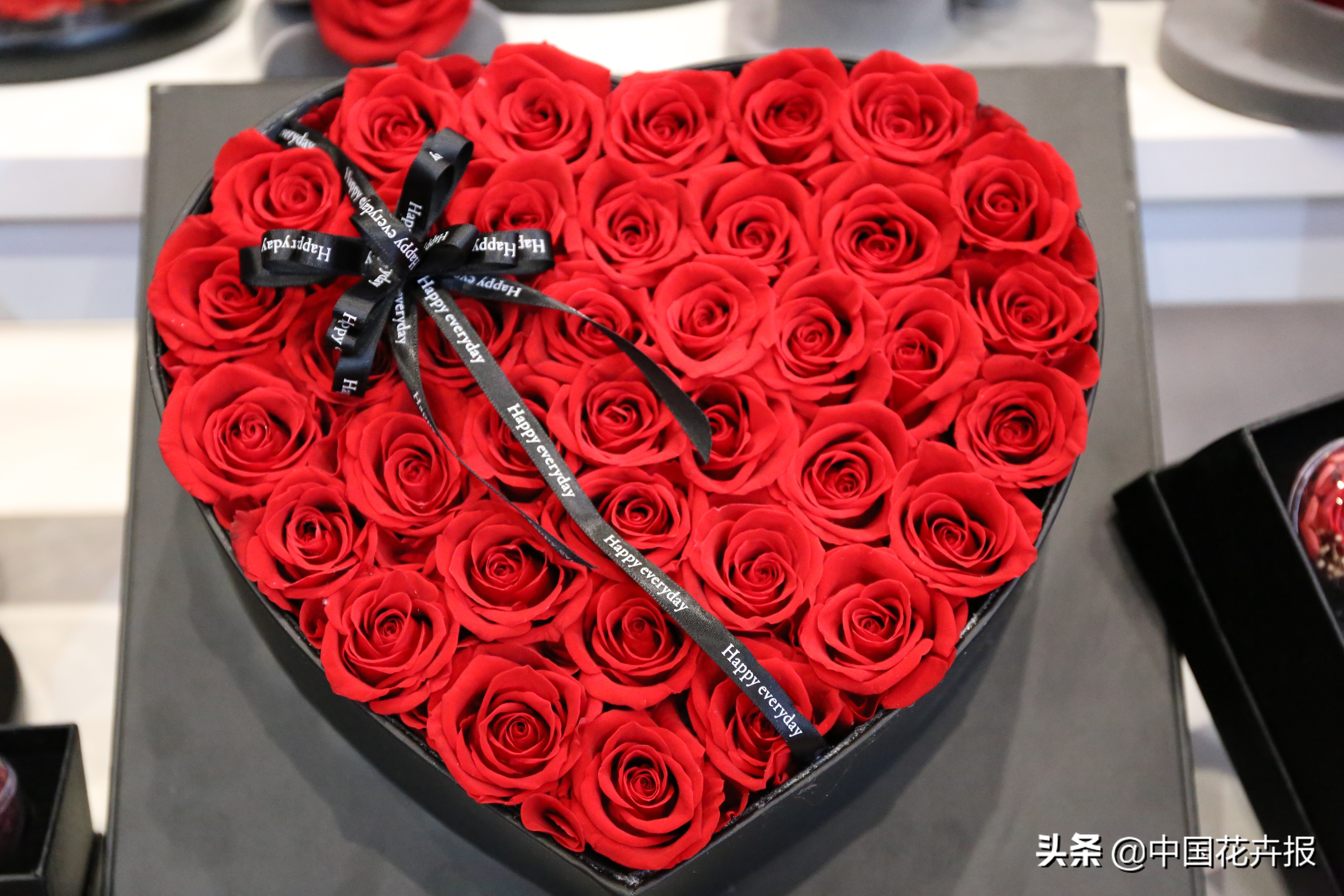 什么是永生花,野兽永生花为什么这么贵