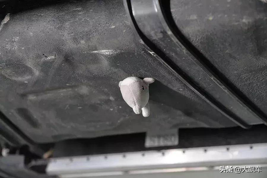 渗油、生锈、铁油箱，悬架换成铝合金