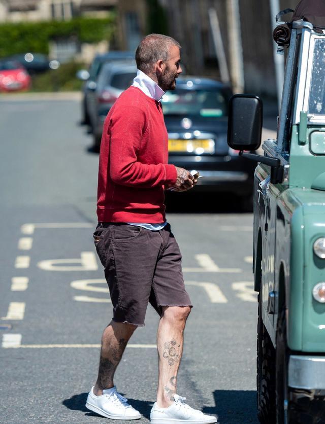 贝克汉姆哭泣的照片,贝克汉姆大哭视频