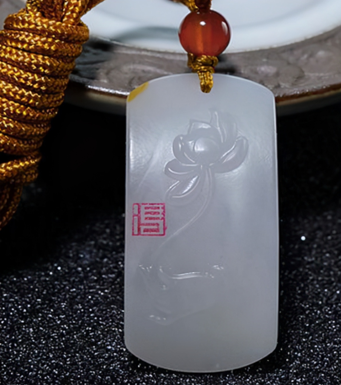 玉雕掌上明珠佛手寓意,玉雕佛手的寓意和象征是什么