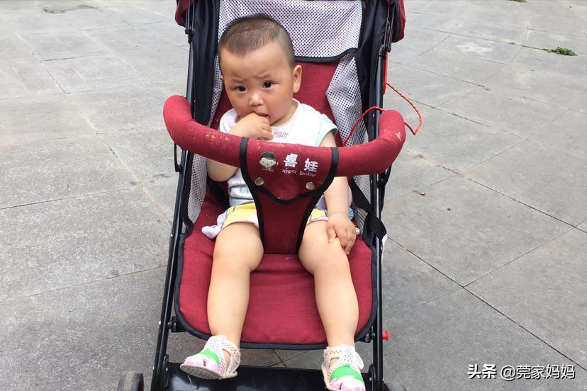 宝宝走路两腿姿势不一样,宝宝学步两腿姿势不一样