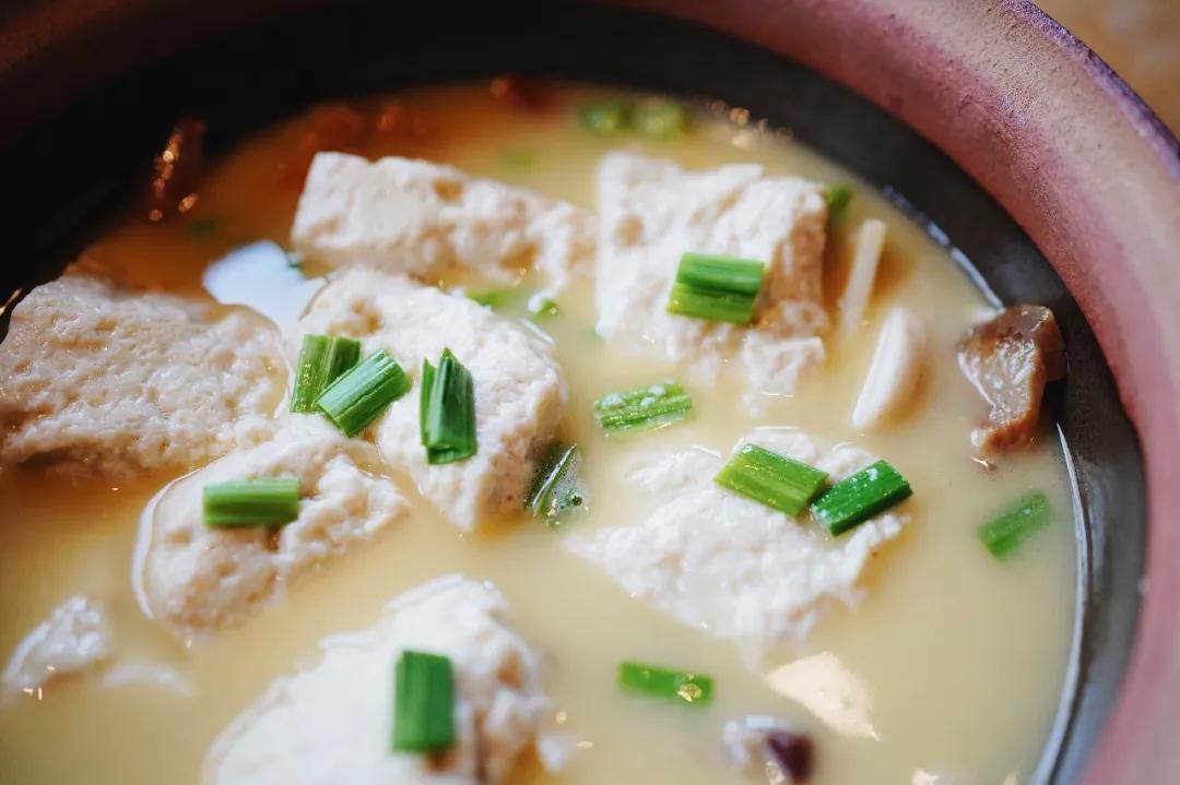 打卡南京西路新荣记,打卡新荣记