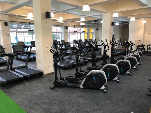 舒华健身器材入驻台湾泰山体育馆助力健身体验升级