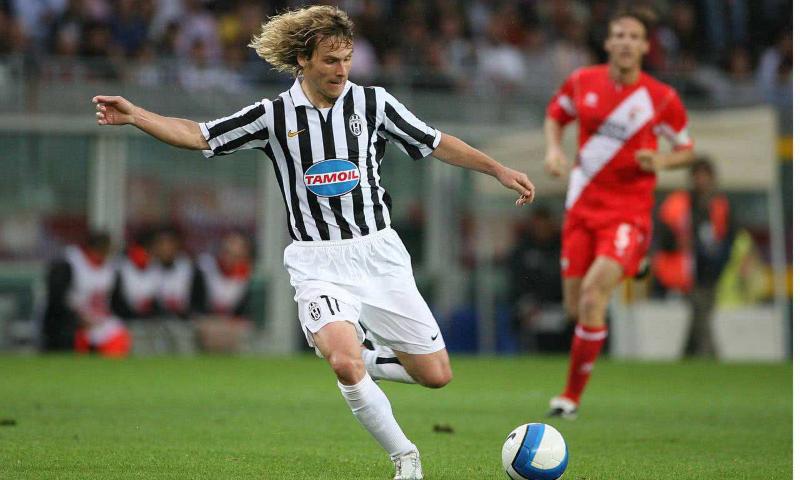 实况足球皮尔洛内德维德远射测评,实况足球皮尔洛和德容