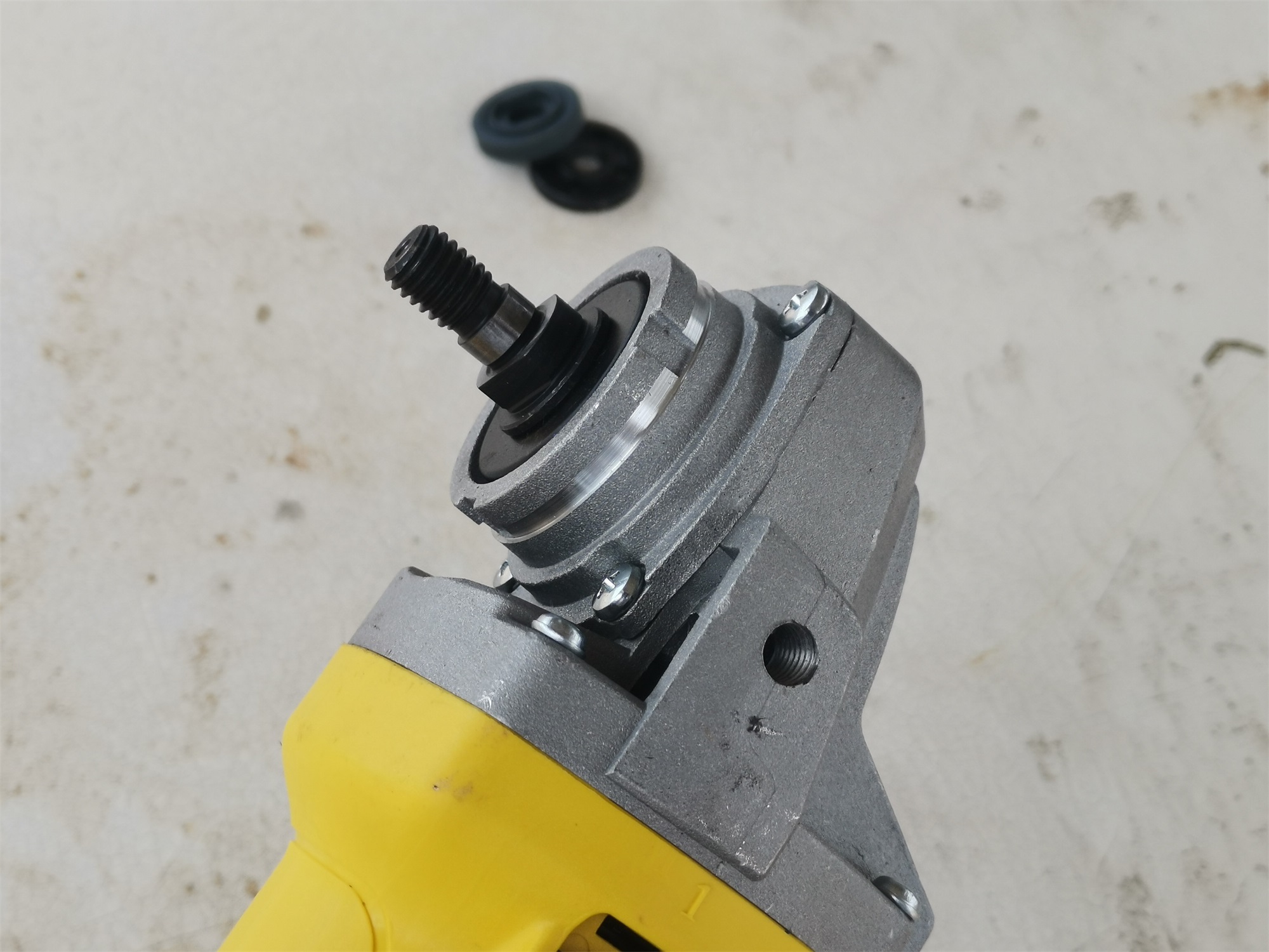 史丹利sg7100角磨机怎么用,史丹利7100角磨机质量好吗