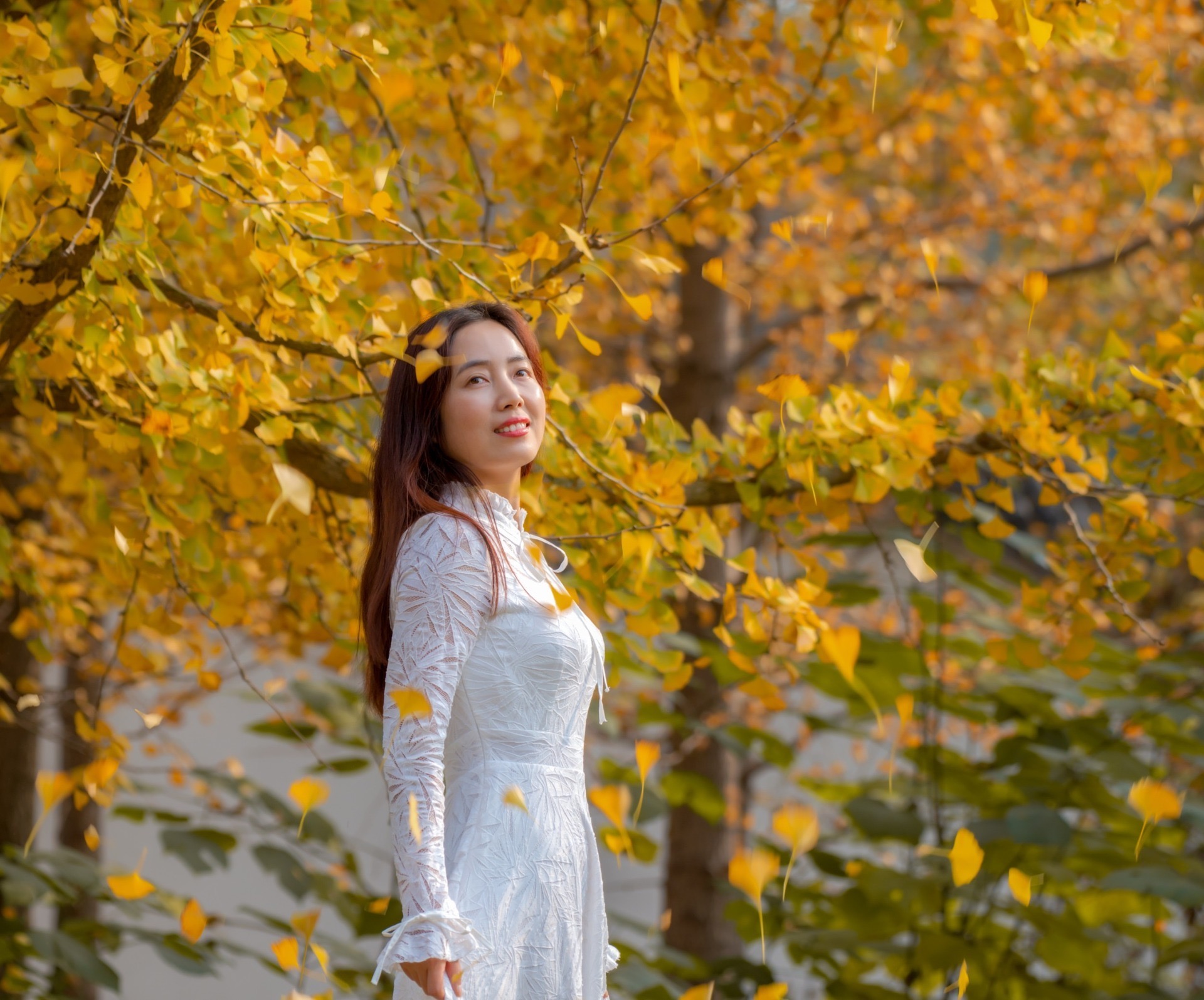 中老年优雅照相摆姿,老年人优美的照相姿势