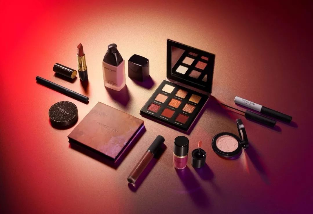 versace的创始人被枪杀,versace发生了什么