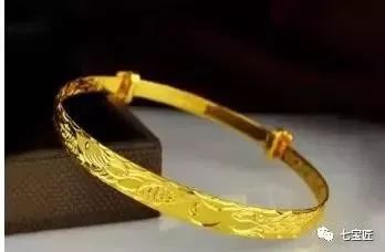 黄金手镯一般买多少克合适不变形,黄金手镯哪种款不过时而且不变形