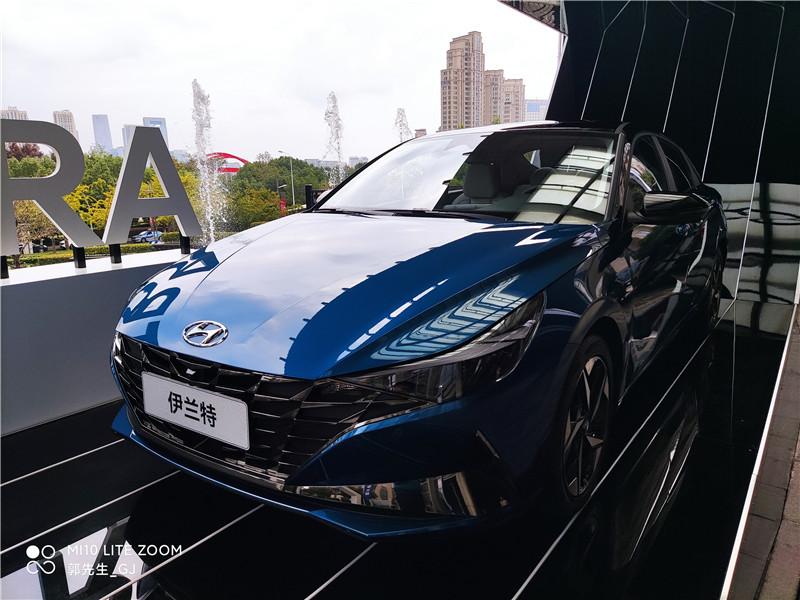 2020现代第七代伊兰特白色,小米社区新品季