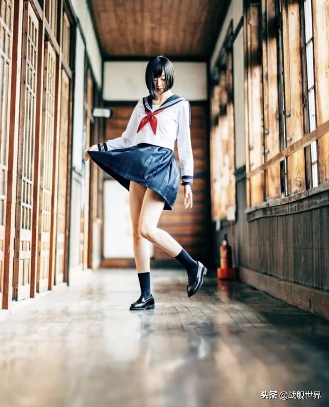 谁说真汉子不能女装水手服就是海军产物，今天给你们看女装