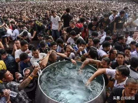 中国人在泰国卖佛牌被抓,为何那么多人被泰国佛牌生意所骗