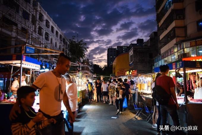 “三个沙虫一盘菜，甘蔗火上烤着卖”，海南到底有多野