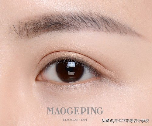 软妹萌妹眼妆,粉嫩可爱萌妹妆