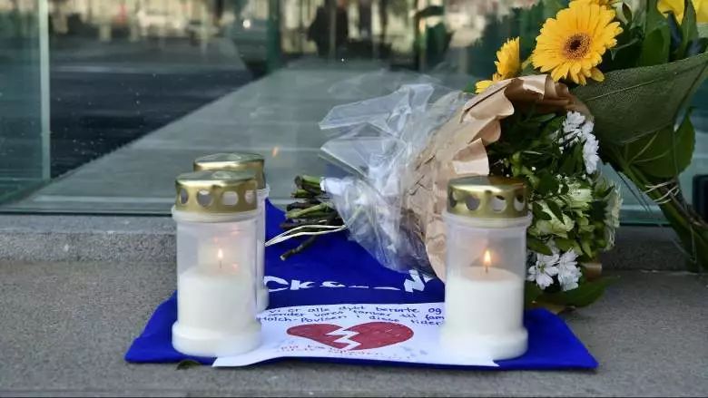 丹麦首富刚宣布把财产留给孩子们，4天后3个孩子就在爆炸中离去