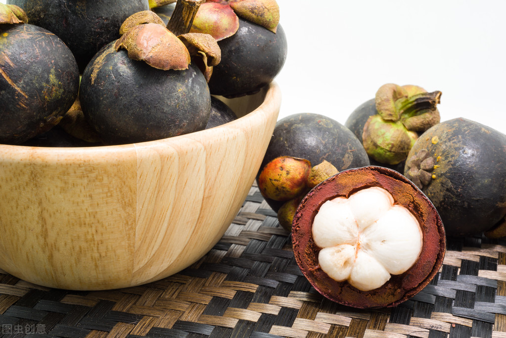 剥山竹指甲缝黄了怎么洗,剥山竹手黑怎么办