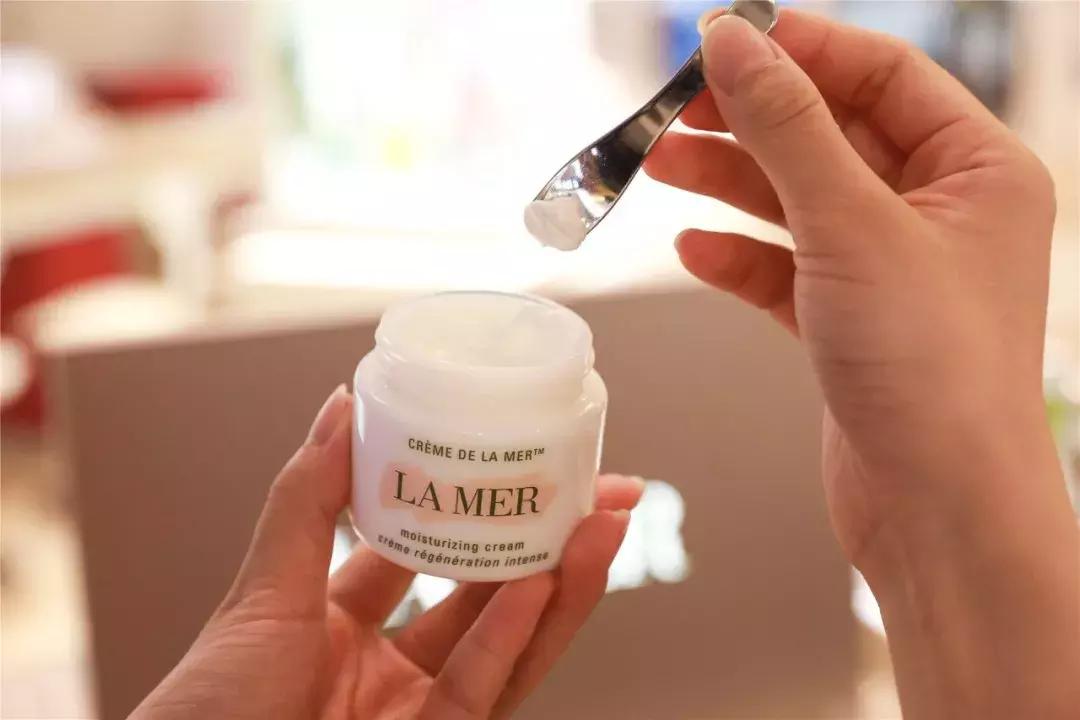 市中心这家高精尖卖场疯狂折扣!直降+团券,送的比买的多