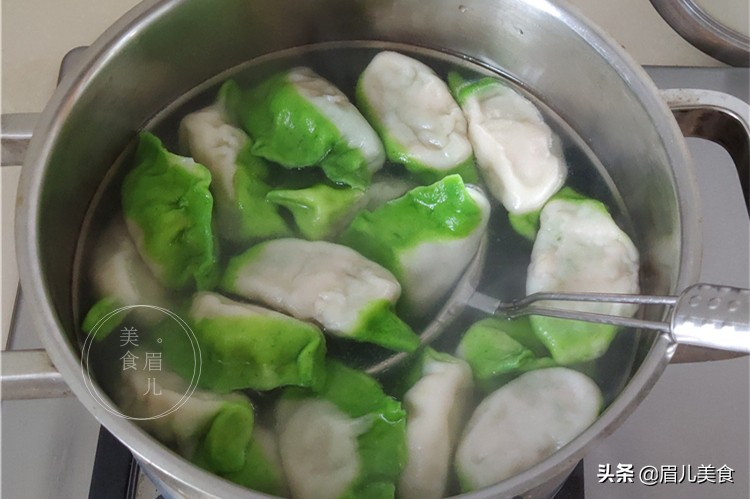 菠菜汁和饺子面不变色的办法,菠菜汁饺子为什么黄黄的