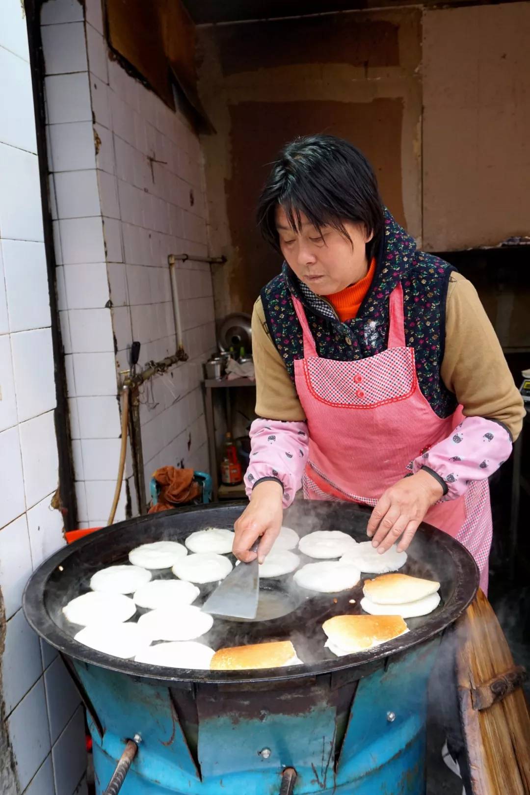 一天只卖4小时的米饭饼,去晚了可真吃不到!