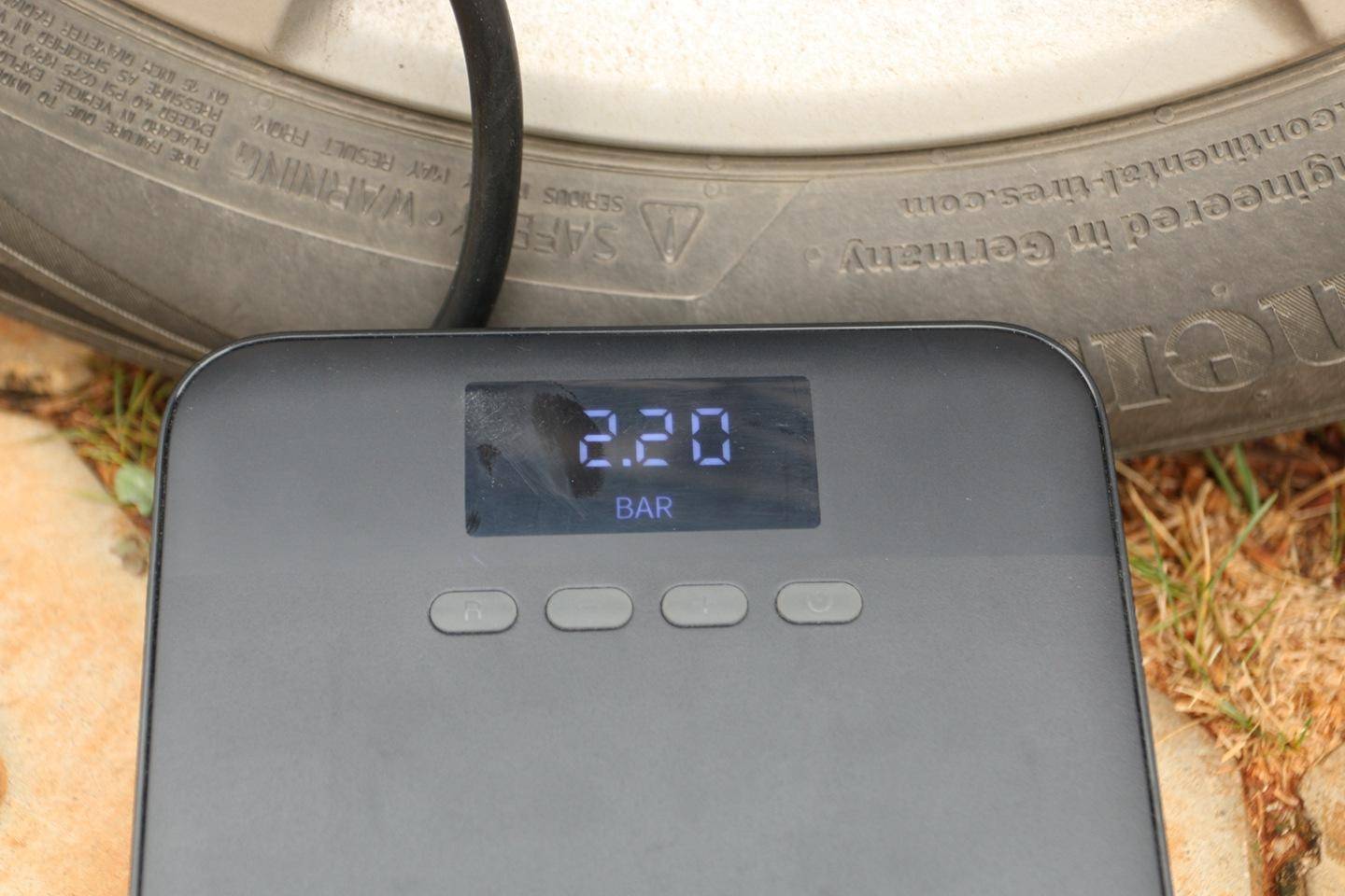 70迈轮胎充气泵青春版怎么使用,70迈车载汽车轮胎充气泵