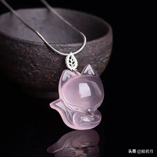 天这么热，求求你看你的宝石一眼