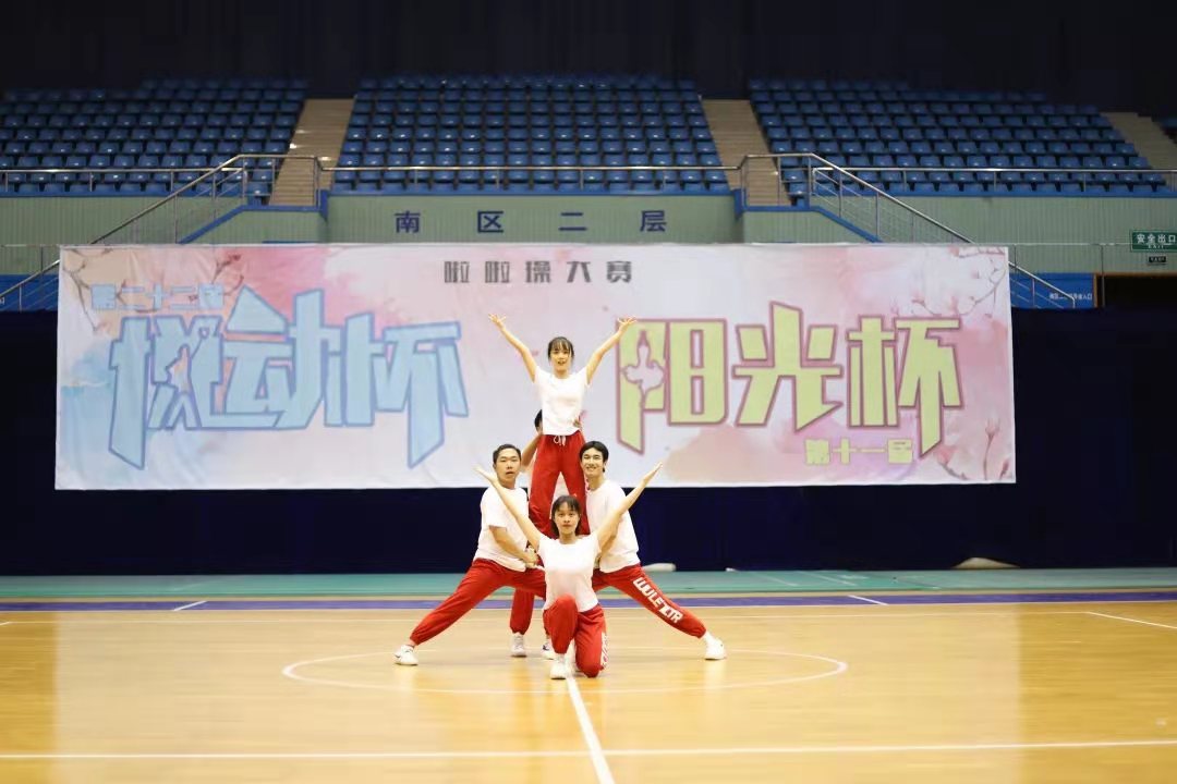 五月动起来图片,五月动起来舞蹈视频