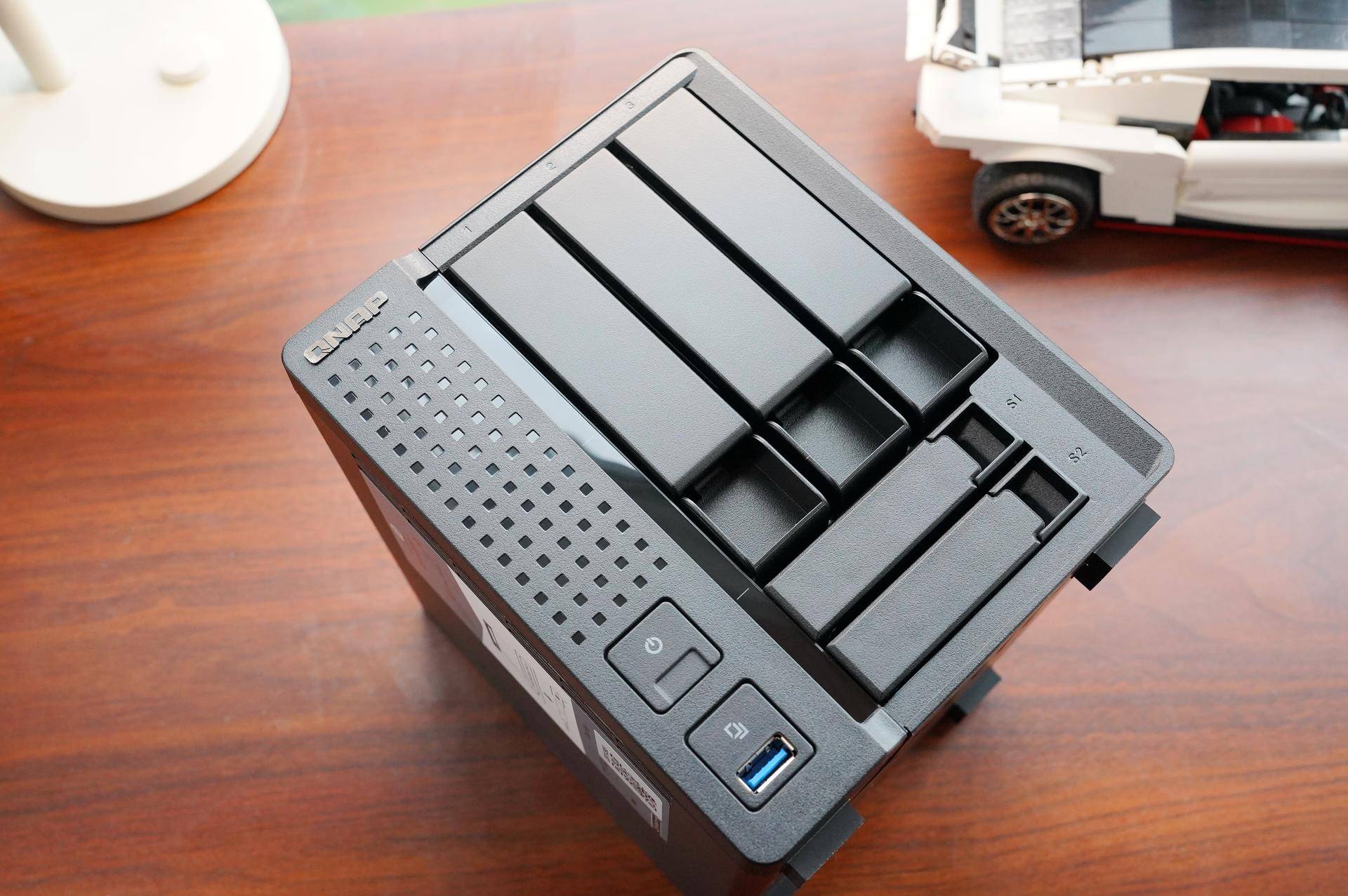 新手入坑摄影推荐,摄影入门必买配件