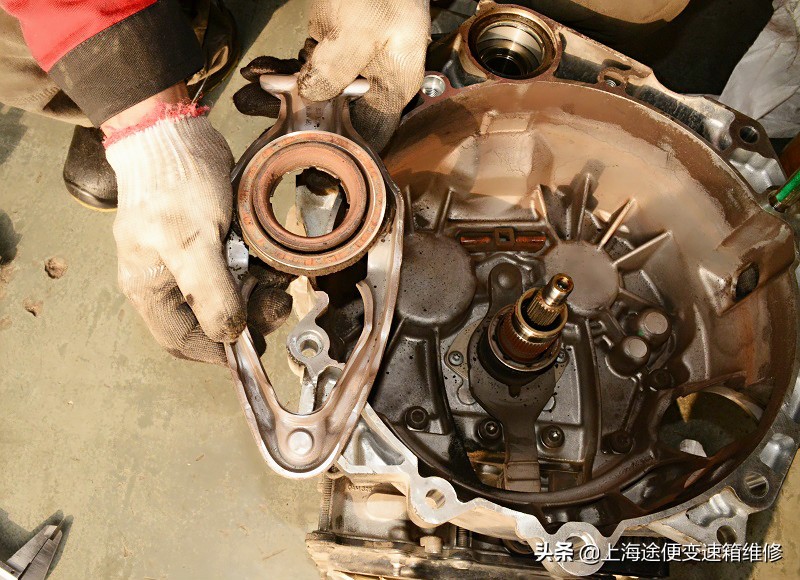 高尔夫dq200干式双离合报6挡故障,高尔夫dq250变速箱