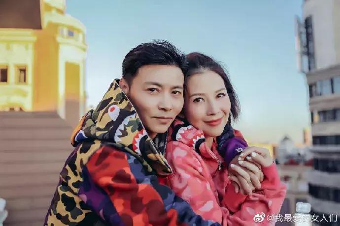 蔡少芬怀第三胎是自然怀孕的吗,蔡少芬怀三胎上综艺节目全程紧张