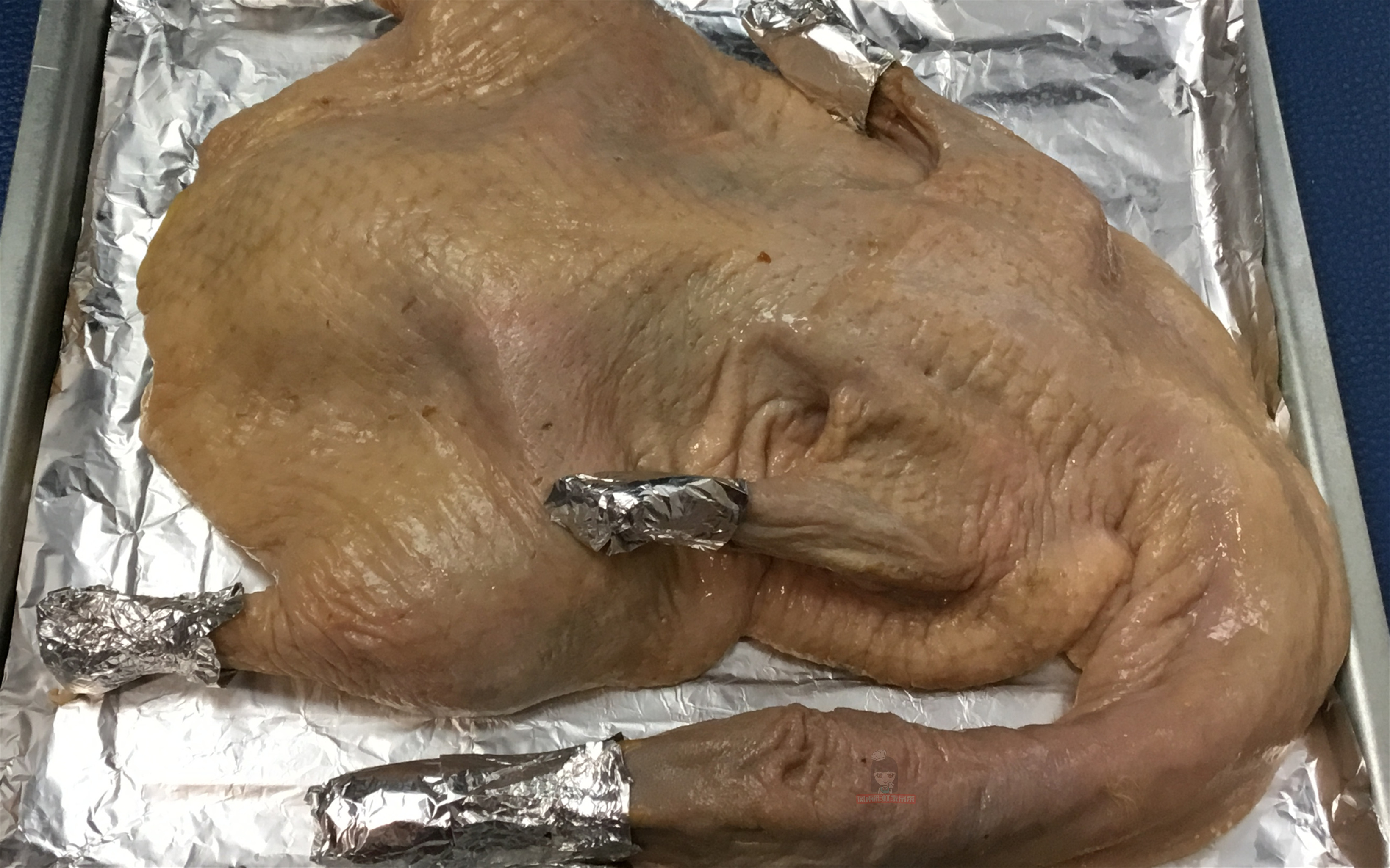 教你学正宗烤鸭,烤鸭怎么烤出来皮不干不柴呢