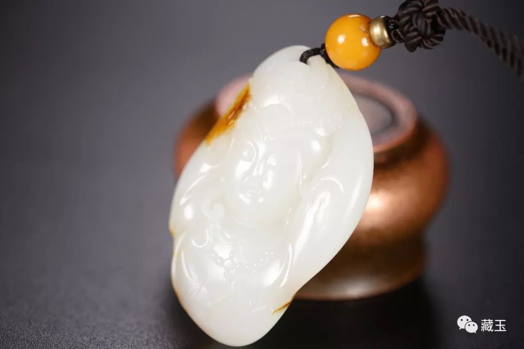 和田玉光白籽料特点,和田玉颜色白的好吗