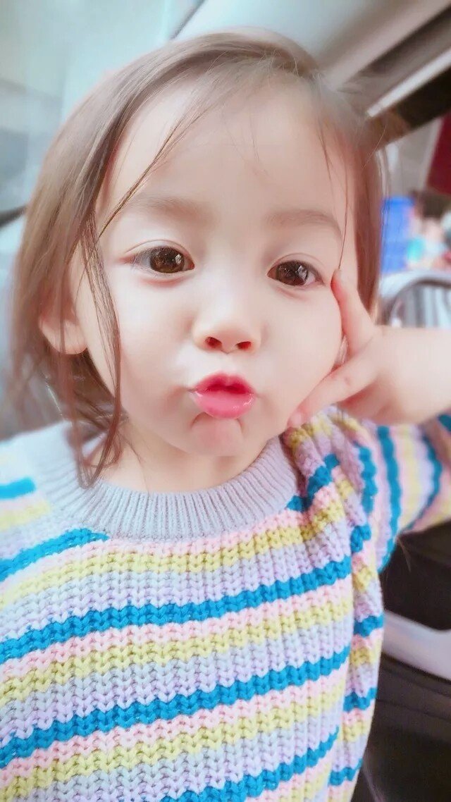 最火可爱萌娃壁纸男孩,萌娃可爱女孩手机壁纸