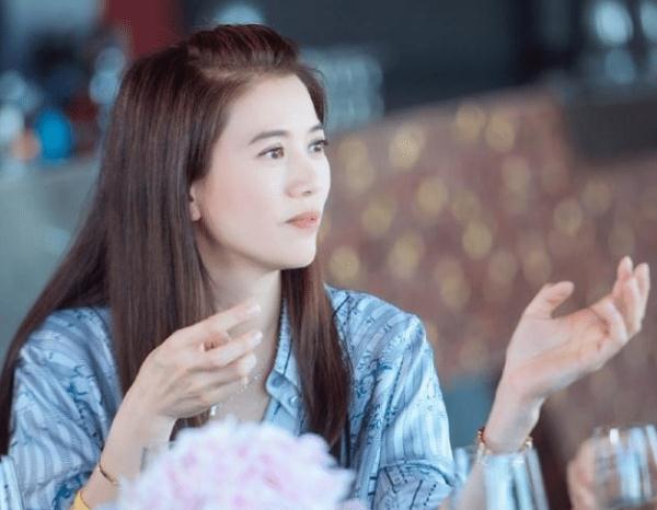 48岁袁咏仪面霜,袁咏仪和李佳琦哪个好