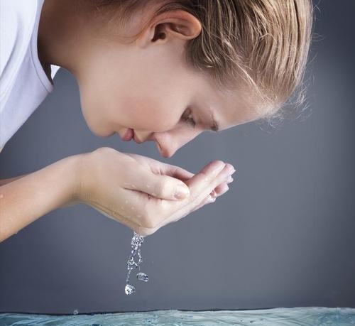 40岁女人多久敷一次面膜好,40岁女人敷面膜多长时间一次