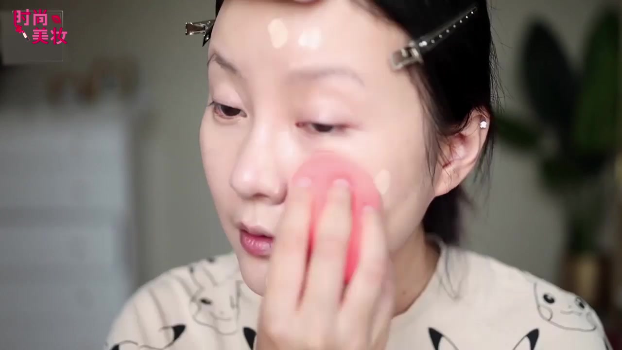 雅诗兰黛白金跟兰蔻菁纯粉底对比,测评雅诗兰黛白金粉底液真假鉴定