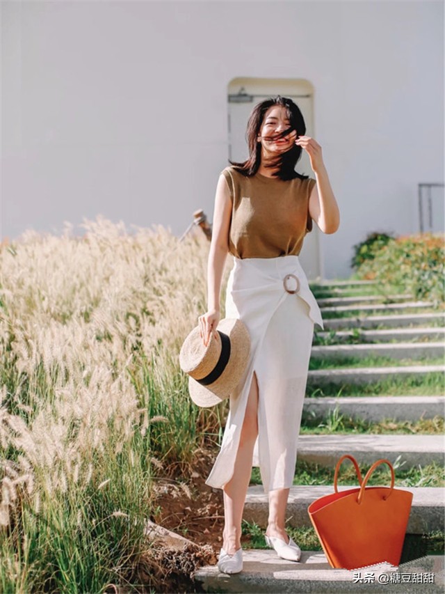 时尚穿搭今春法式奶奶鞋火了,奶奶鞋怎么搭配好看最新款