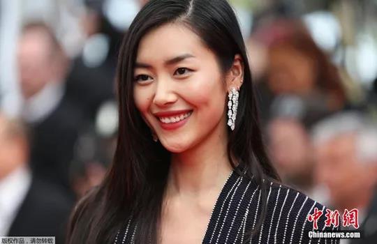 刘雯解约蔻驰,刘雯解约蔻驰要赔偿吗