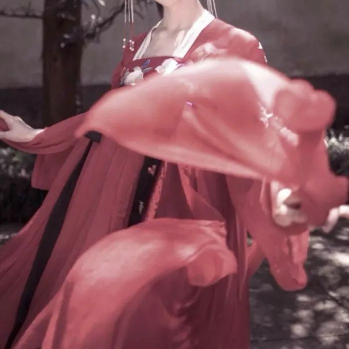 不染世俗的古风女头真人,有意境古风女头真人版