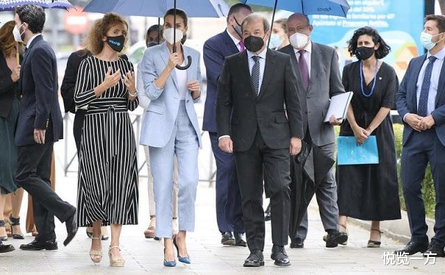 西班牙王后穿什么颜色的衣服好看,西班牙王后职场穿搭女