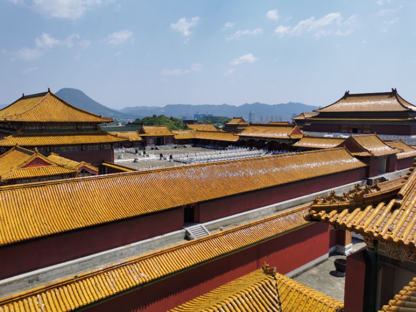 明清宫苑离广州街香港街多远,横店明清宫和广州街