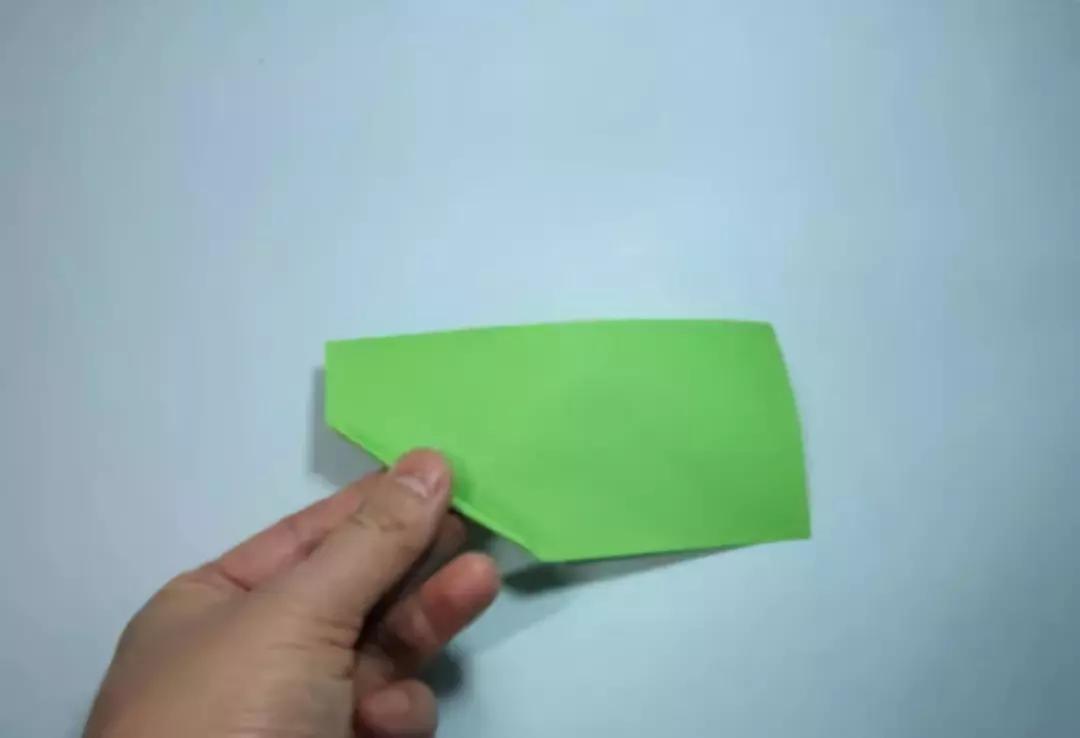 有颜色的玫瑰是怎么做出来的,白玫瑰怎么做七彩玫瑰