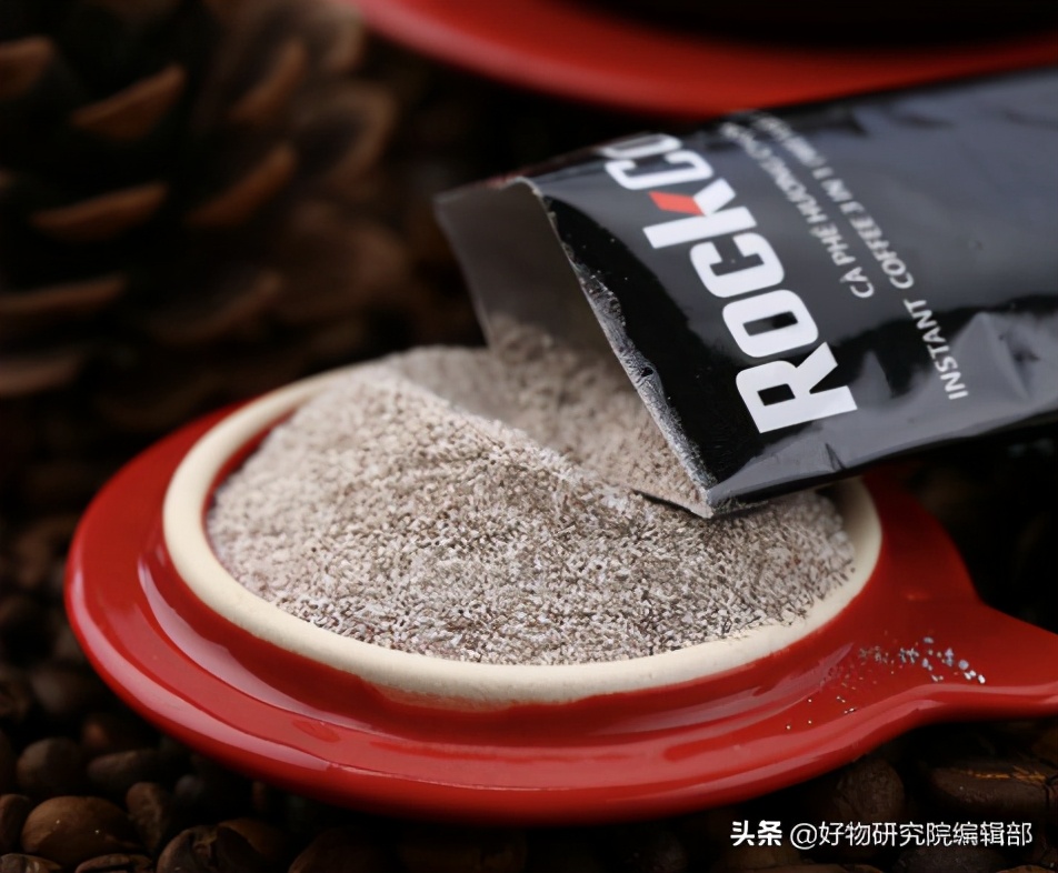 星巴克开600家新店计划，遭日本老牌打乱，2块喝一杯意式咖啡