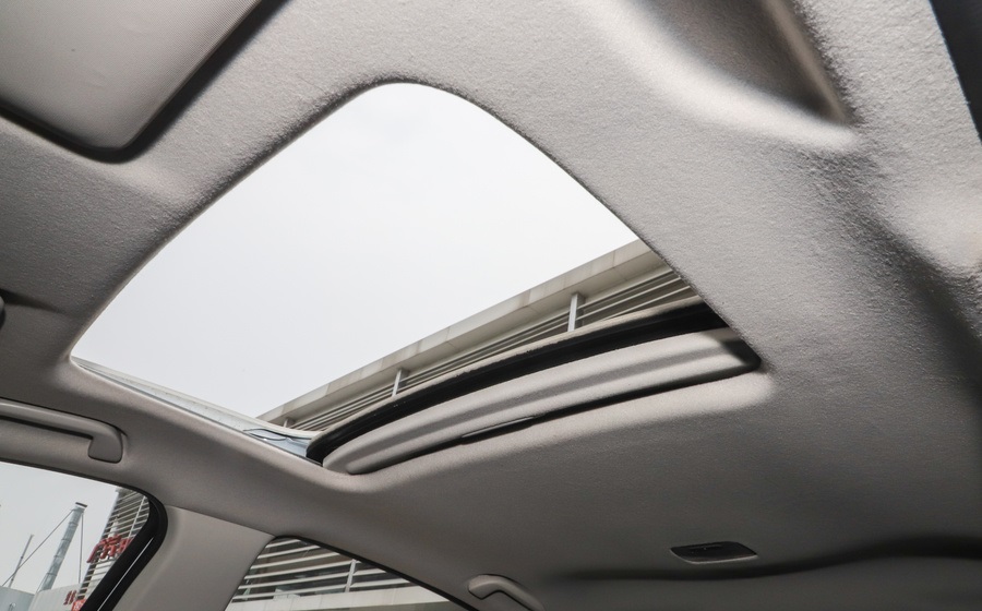 飞度8万左右,新车指导价85800的18款飞度