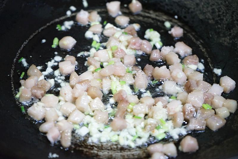 正宗的老炸酱窍门,正宗老北京炸酱可以不放葱吗