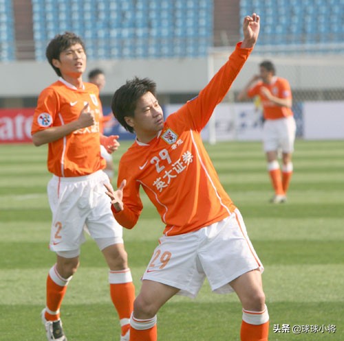 nba球员进球庆祝动作,球员激动庆祝