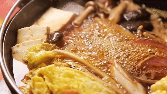 寿喜烧128元双人餐,西安围着寿喜烧自助怎么吃