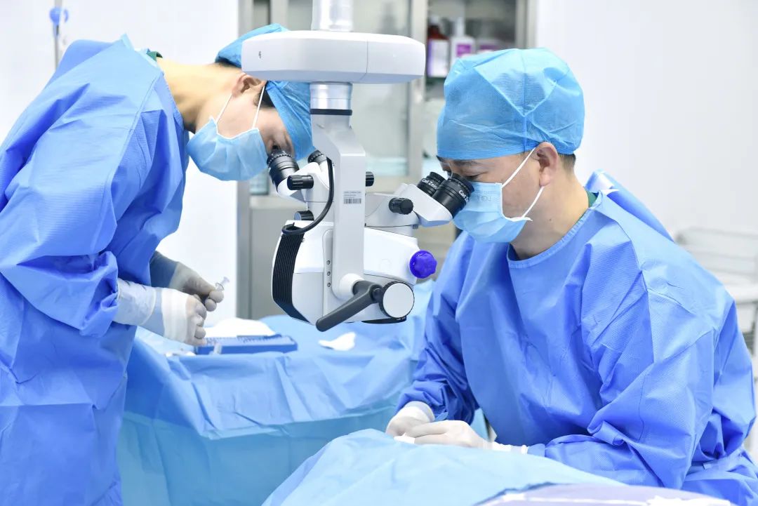 热烈祝贺星辉视光开阳分院盛大开业