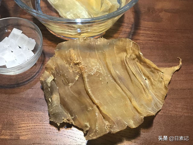 花胶的正确炖法和肉炖花胶吃法,即食花胶和自己熬汤的花胶