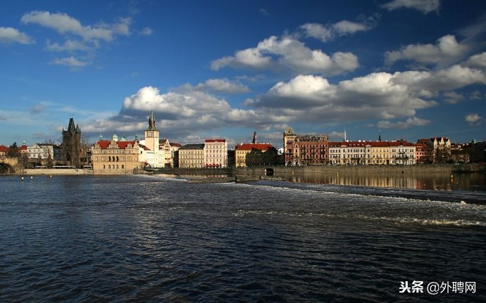 出国旅游为什么那么多人,出国留学的人为什么越来越多