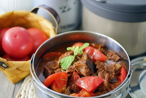 马上快要过年了大家准备好了吗,马上过年啦家里都开始备年货