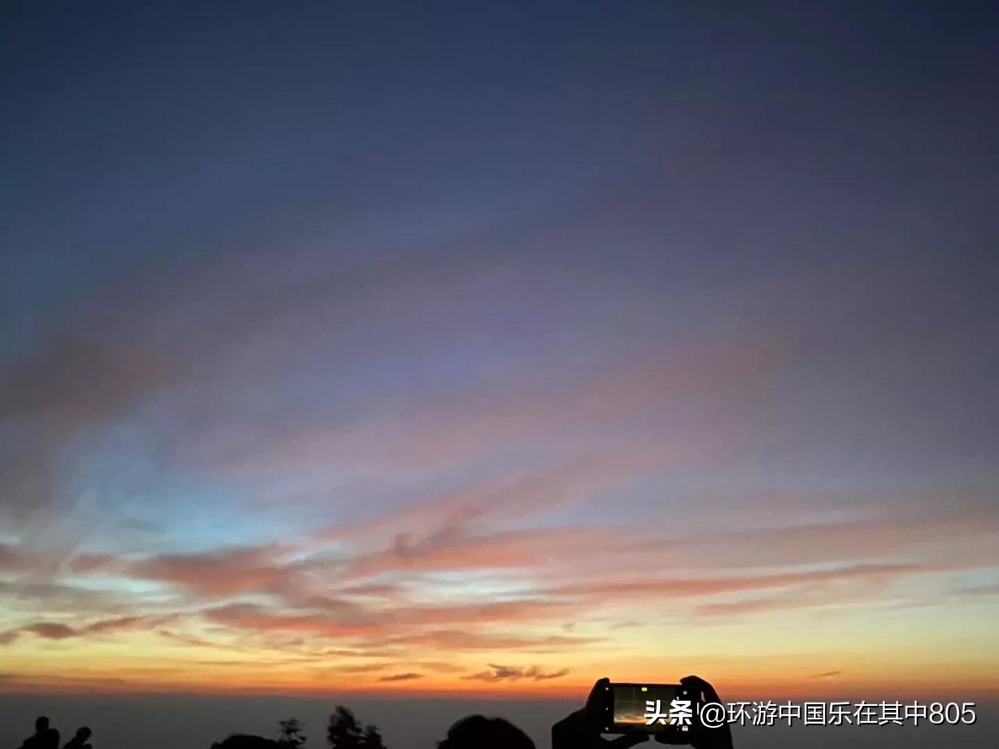 夜登泰山看日出攻略,夜爬泰山看日出后下山观景